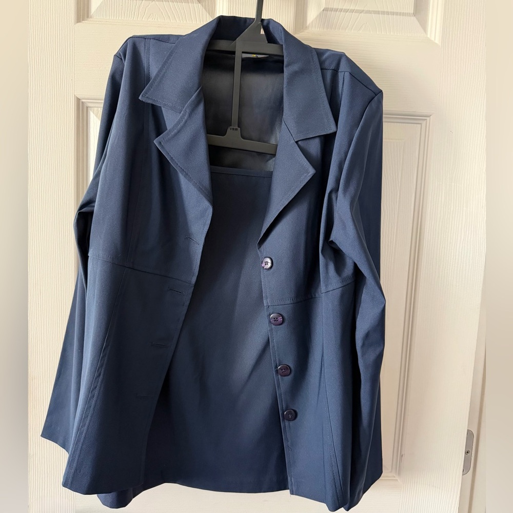 Alyn Paige Navy Blue Single-Breasted Blazer